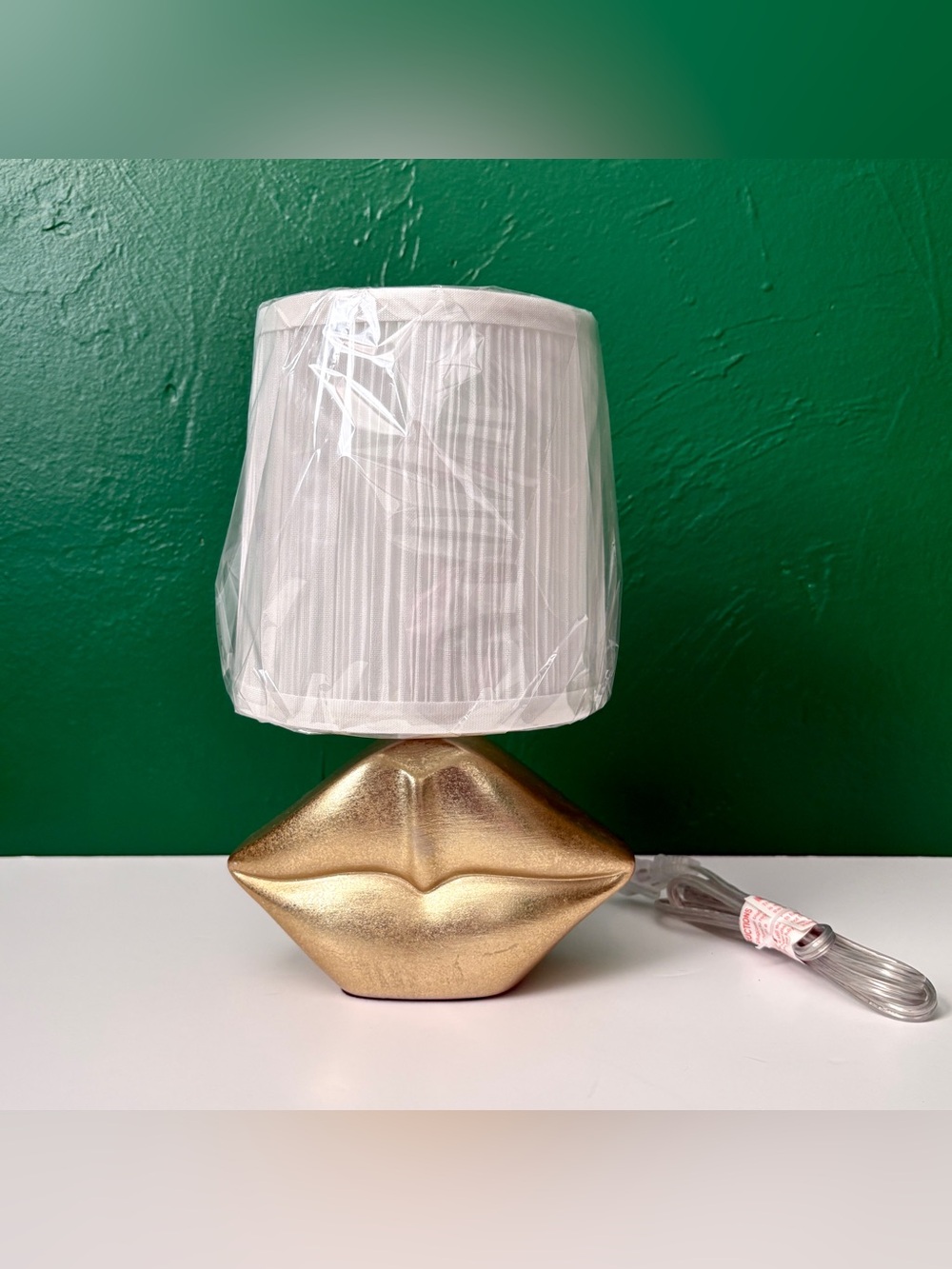 Karma Home Gold Lips Lamp Small Celebrity Trendy Dorm Sexy Kiss Rare College Y2K